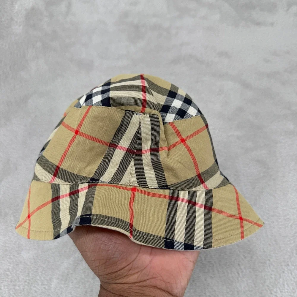 Vintage Burberry London Bucket Hat Tartan‎ Plaid Womens M Beige Preowned Cotton